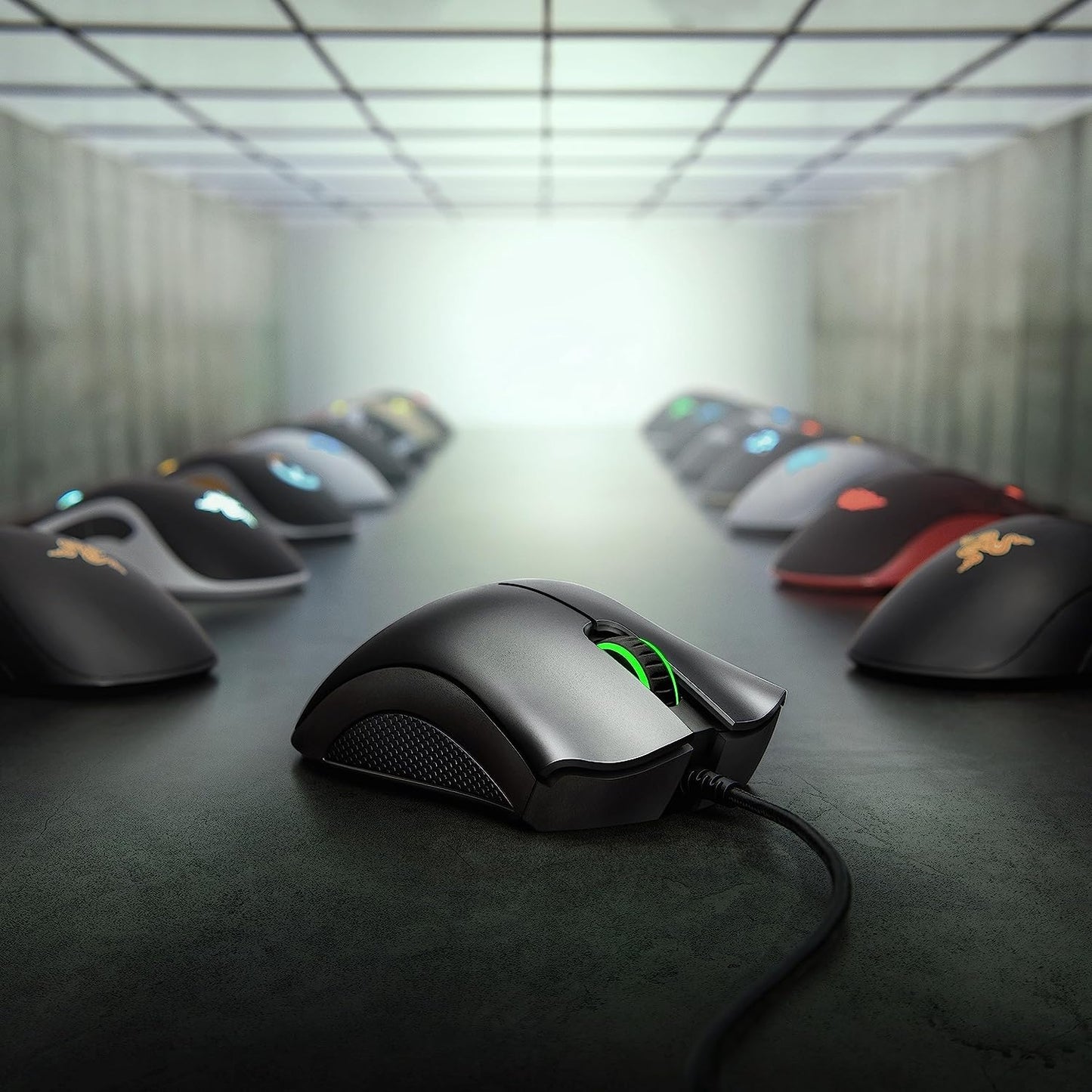 Deathadder Essential Gaming Mouse: 6400 DPI Optical Sensor - 5 Programmable Buttons - Mechanical Switches - Rubber Side Grips - Mercury White
