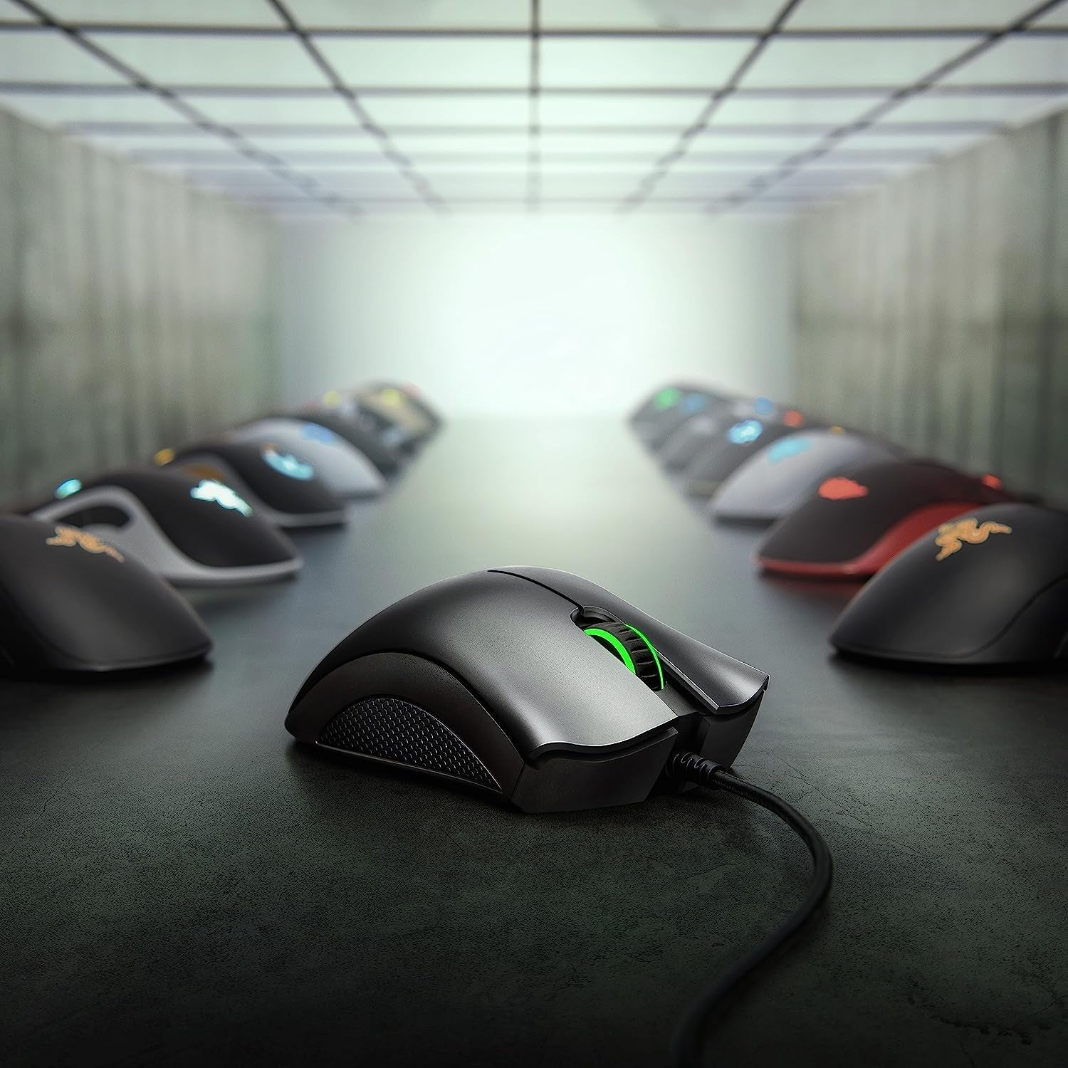 Deathadder Essential Gaming Mouse: 6400 DPI Optical Sensor - 5 Programmable Buttons - Mechanical Switches - Rubber Side Grips - Mercury White